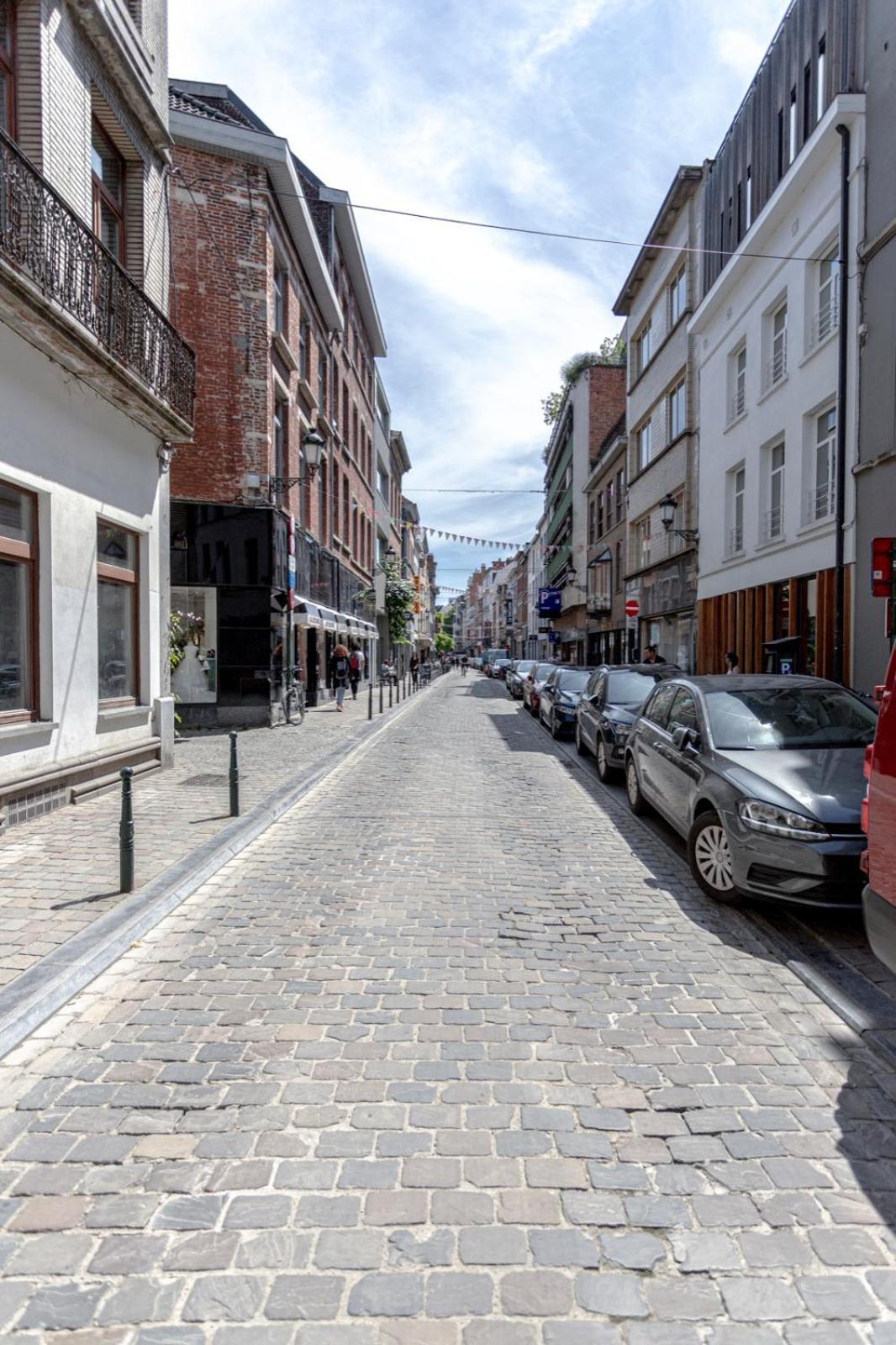 Lovely In The Heart Of Bruxelas